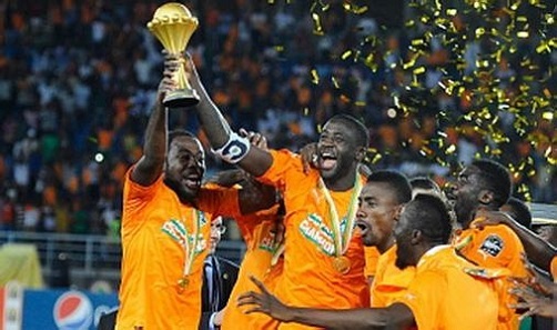 每日一更：历史上的今天，科特迪瓦非洲杯封王，红军横扫枪手