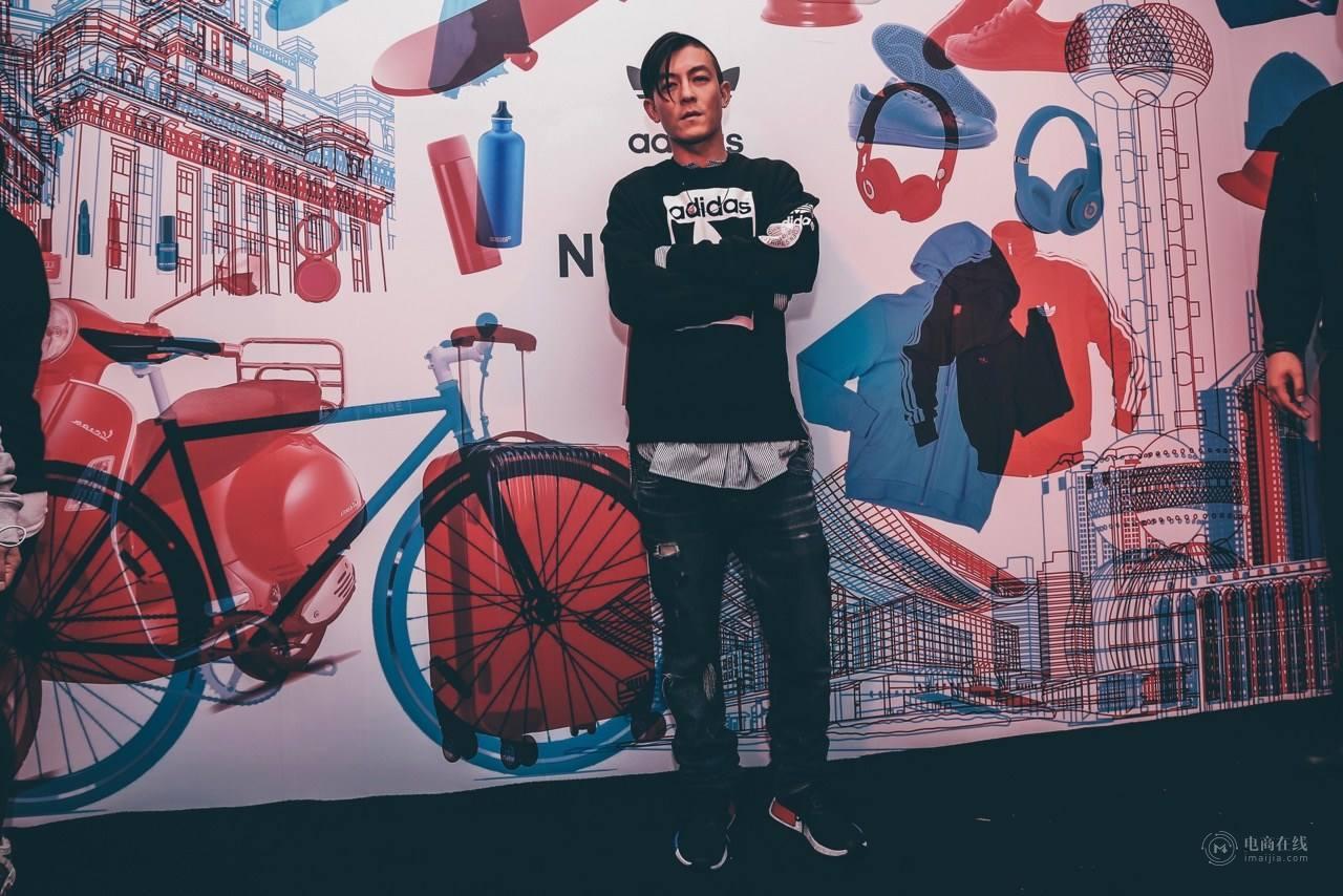 阿迪达斯市值暴跌,又一服装巨头跌落神坛