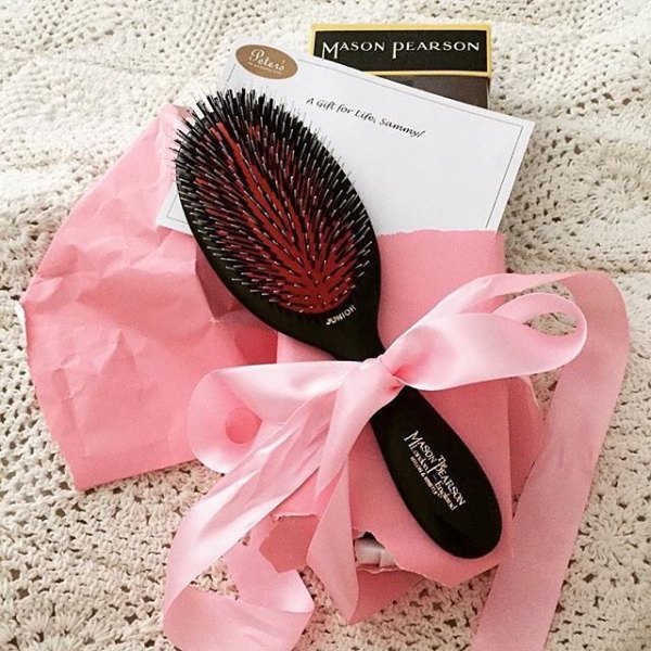 给女朋友200元买什么礼物 (2000块钱送女朋友什么礼物)