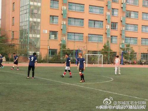 鹿晗打足球视频,鹿晗踢球视频集锦