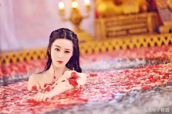 可囊可食，可嗅可观，可插可戴的玫瑰，才是“真玫瑰”