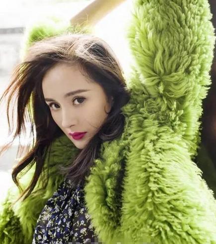 赵丽颖与张天爱谁美,赵丽颖景甜张柏芝同穿一件红裙