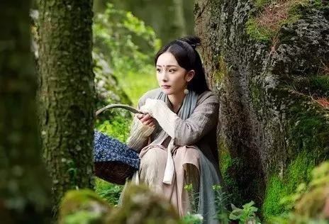 春日桃花妆容教程,桃花妆古风妆容教程