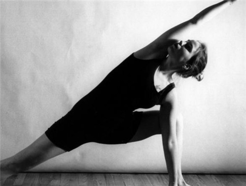 黑泥灸的功效,黑泥瑜伽