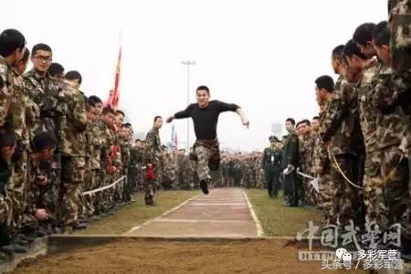 多彩军营战友,多彩军营