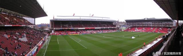 红与蓝哪个颜色好看,红和蓝哪个是火线