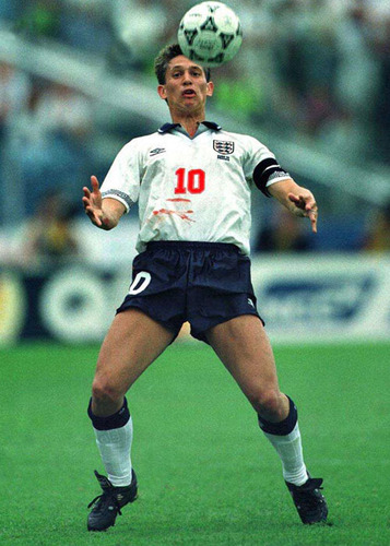 世界足坛史上十大巨星top10,世界十大传奇足球球星