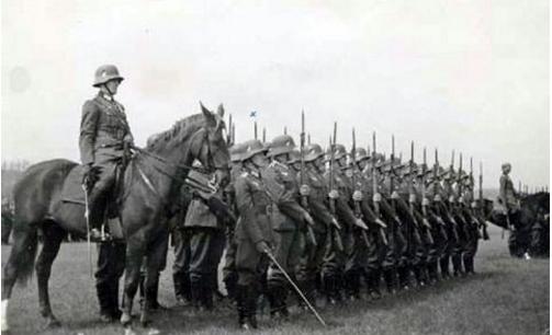 二战中波兰为什么会迅速灭亡,二战中的波兰有多可怕