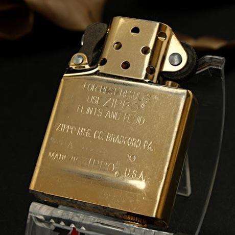 zippo打火机内胆更换方法,zippo内胆拔出来很松动吗