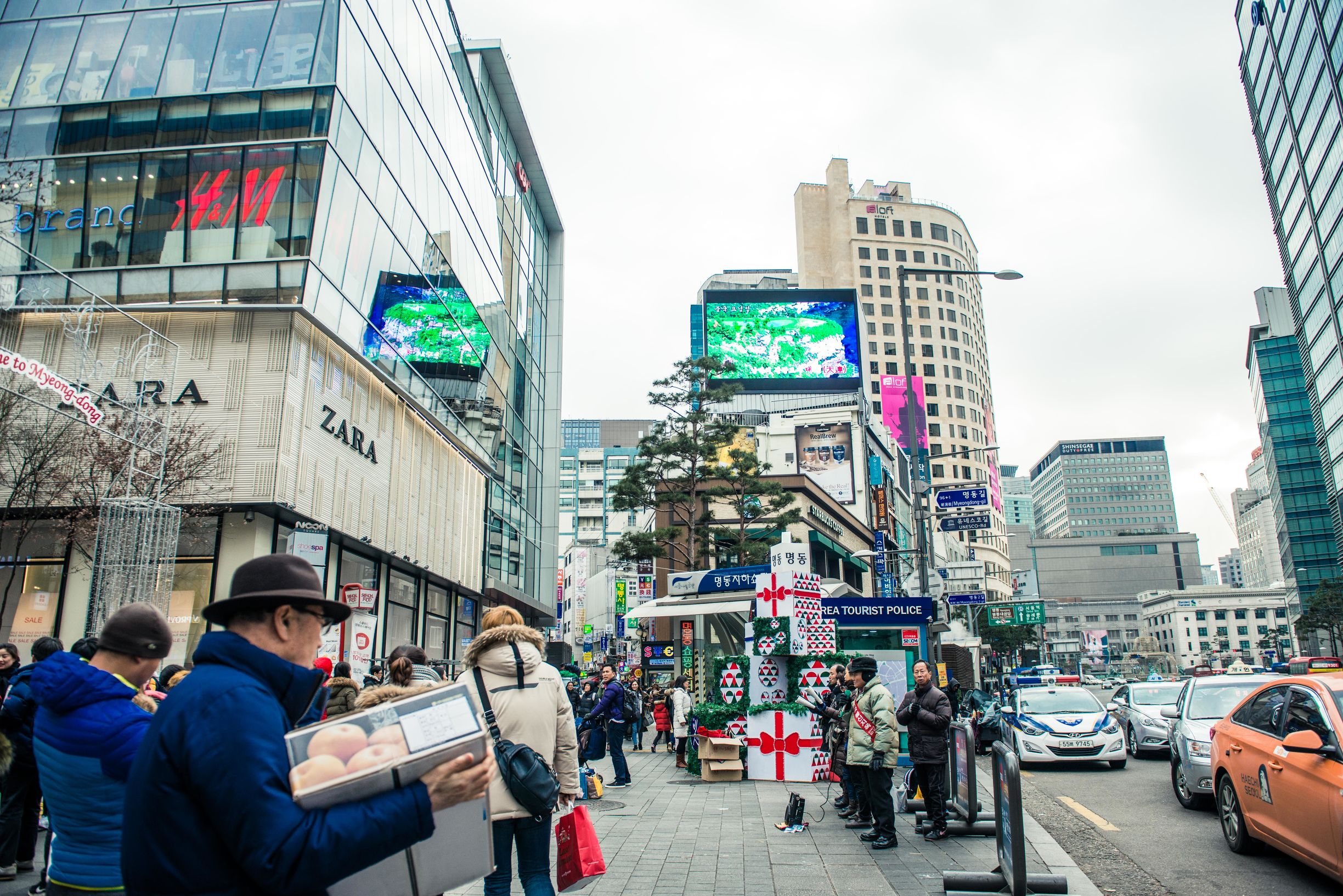 明洞韩国首尔的购物天堂,首尔明洞高档购物中心