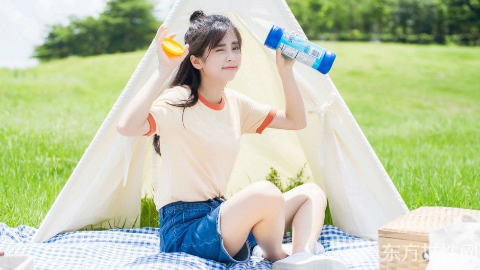 怀孕初期出血了试纸测得出来吗,怀孕初期用早孕试纸颜色变浅