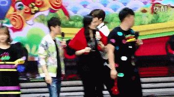 吴昕李易峰最新近况,吴昕李易峰避嫌视频快乐大本营