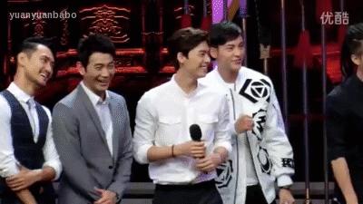 吴昕李易峰最新近况,吴昕李易峰避嫌视频快乐大本营