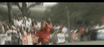 科比对街球比赛视频,科比和詹姆斯单挑被打10比0