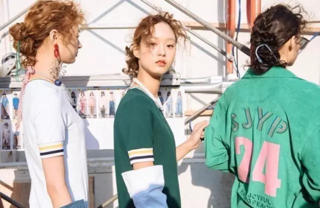 杨幂戴毛茸茸帽子,杨幂跑男同款帽子品牌