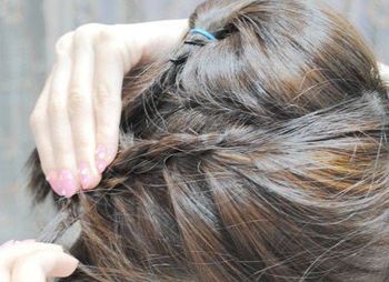 簪子盘发教程中短发,女生短发盘发简单好看的视频