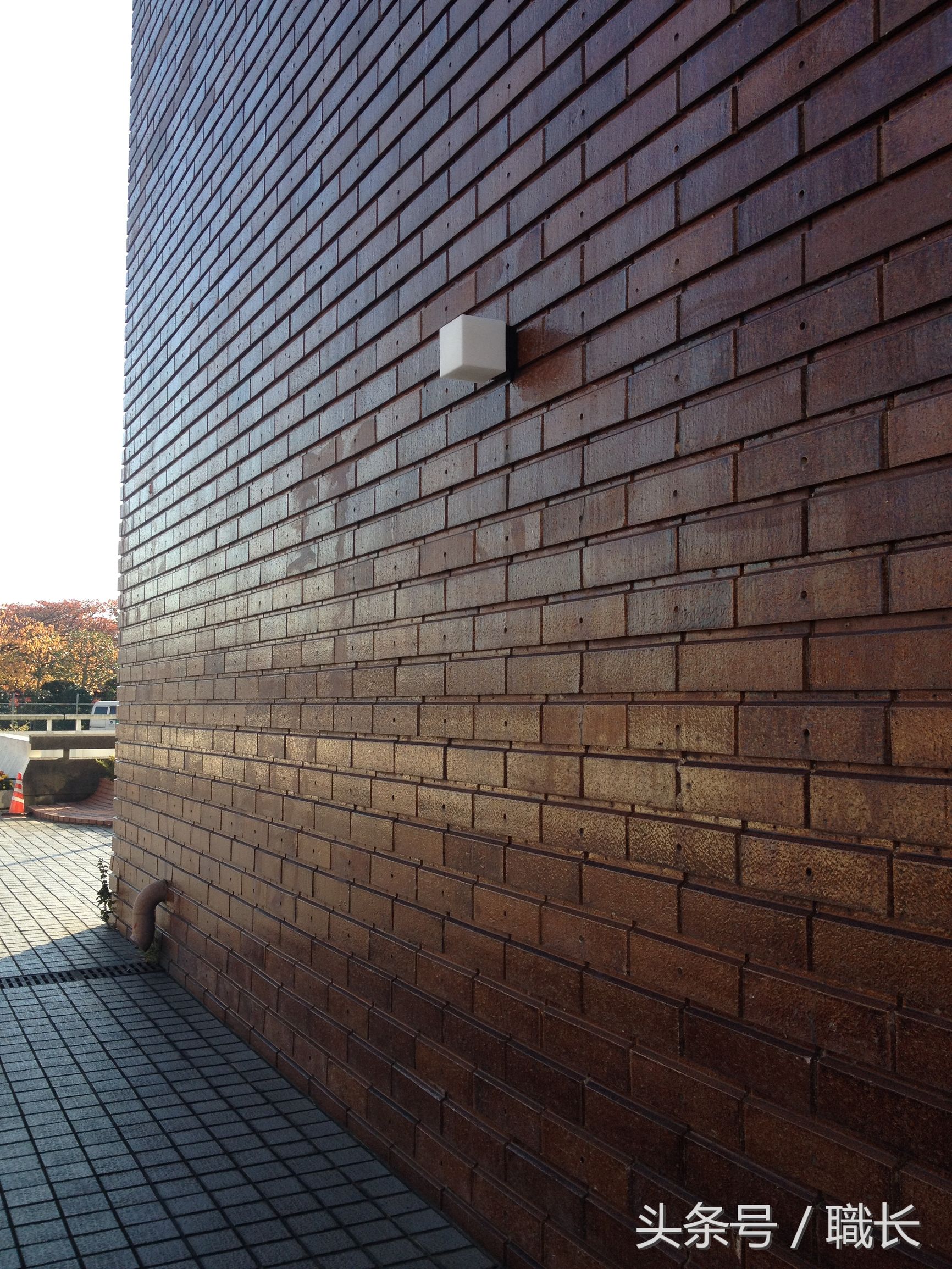 电盒螺丝孔坏了修复,在日本维修家电