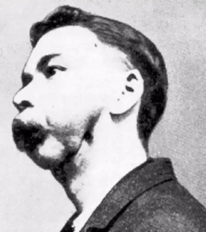 这种物质曾被当作保健成分，受害者的遗骨因此发光上千年