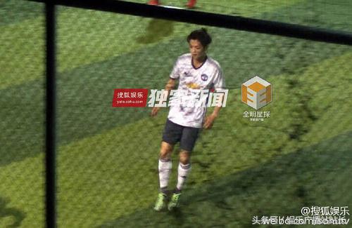 鹿晗打足球视频,鹿晗踢球视频集锦