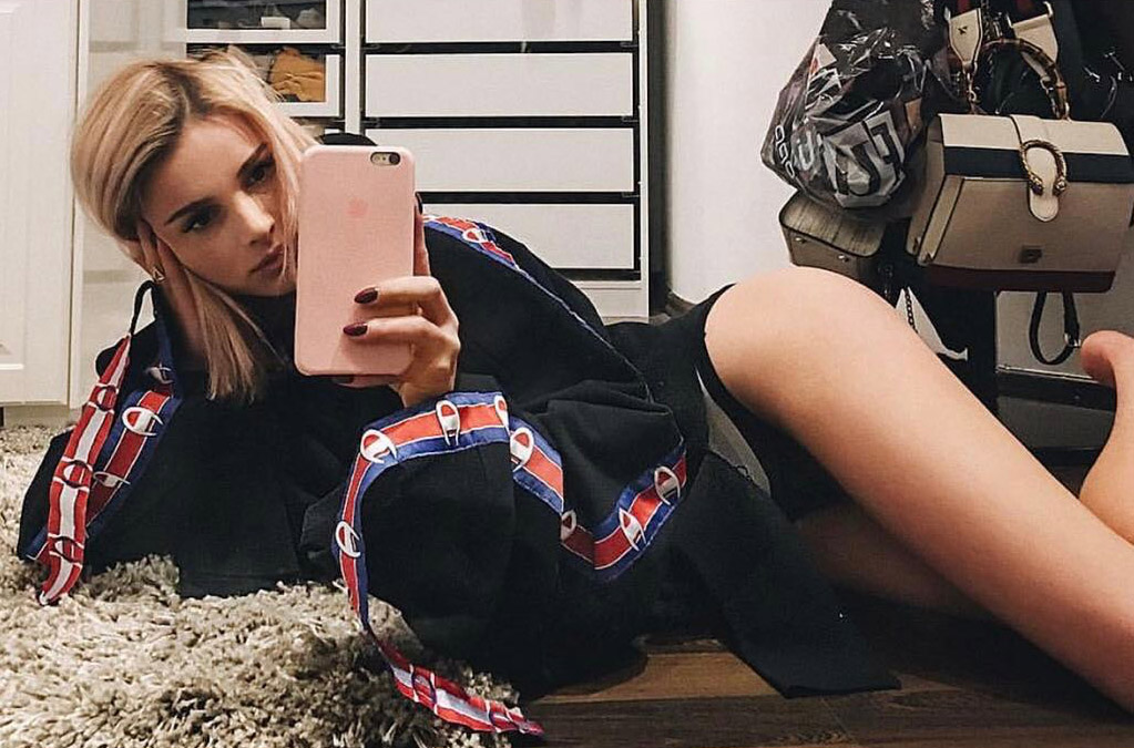 vetements巅峰款,vetements2022秋冬高级秀