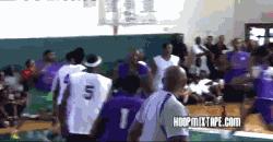 科比对街球比赛视频,科比和詹姆斯单挑被打10比0