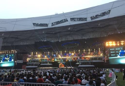 英雄联盟全球总决赛落户鸟巢，这对中国电竞产业意味着什么？