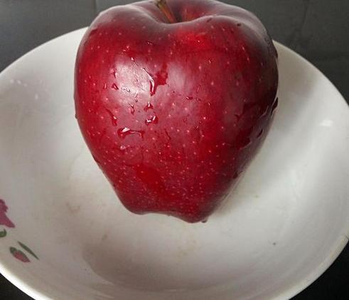 蒸苹果泥米粉辅食做法,娃娃菜苹果泥辅食做法