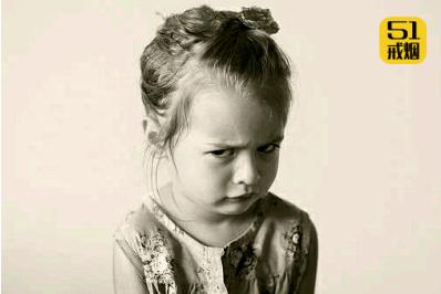 你还在因为身上的烟味被别人嫌弃而苦恼吗？简单4招帮你焕然一新