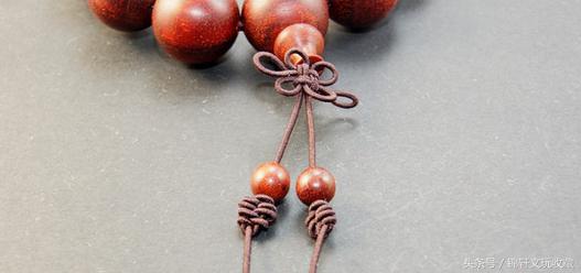 手串绳断了怎么打结,戴佛头手串怎么穿绳打结