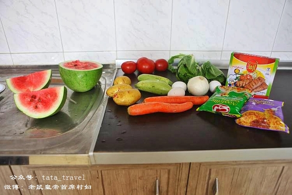 伊朗女人踢足球吗,伊朗女孩踢足球