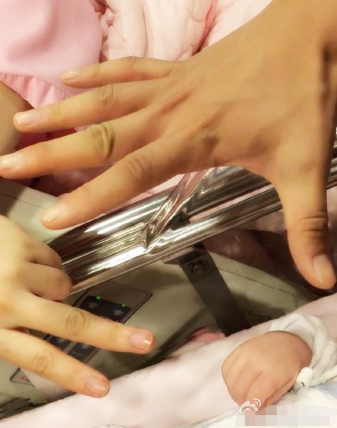 陈晓陈妍希互看的眼神太撩,陈晓陈妍希目前状态