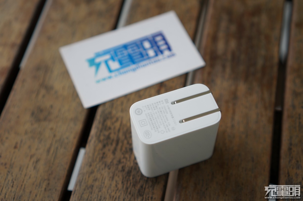 小米65w充电器cdq07zm拆解,充电器cdq03zm和ado7zw有什么不同