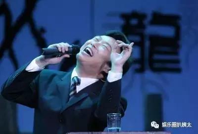 张杰下腰唱歌视频完整版,张杰下腰薛之谦