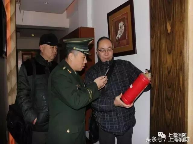 突击夜查公共场所消防安全,开展公众聚集场所消防安全检查