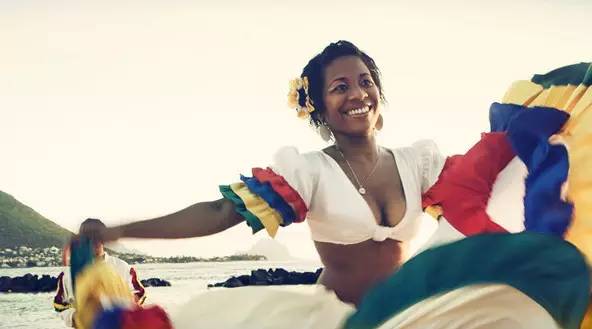 38个对中国免签的国家和地区,2022年7月份旅游值得去的免签国家