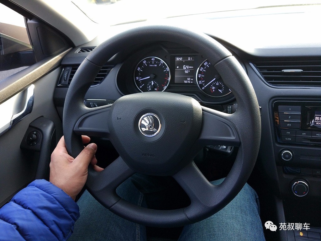 苑叔聊车30万落地轿车,2018款明锐1.6l自动豪华版