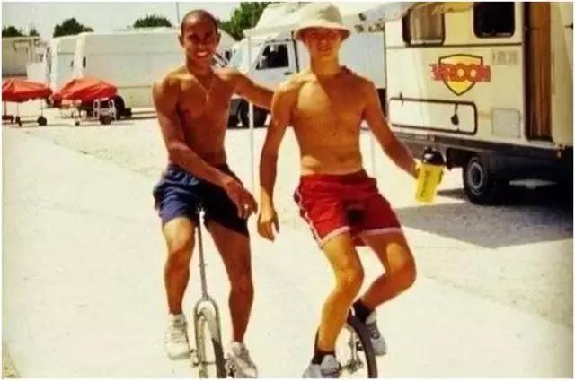 罗斯伯格和汉密尔顿的故事,罗斯伯格历史简介