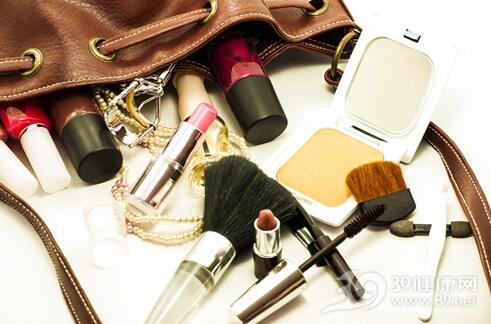 儿童长期用化妆品,孩子用化妆品过敏怎么办