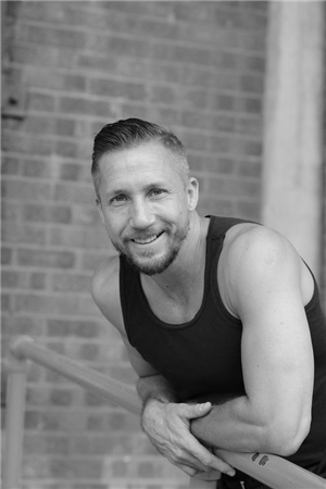 中国音乐剧之光李盾,音乐剧之父李盾的简历