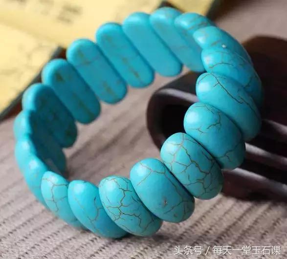 十二星座适合戴什么手串,十二星座手串排行榜