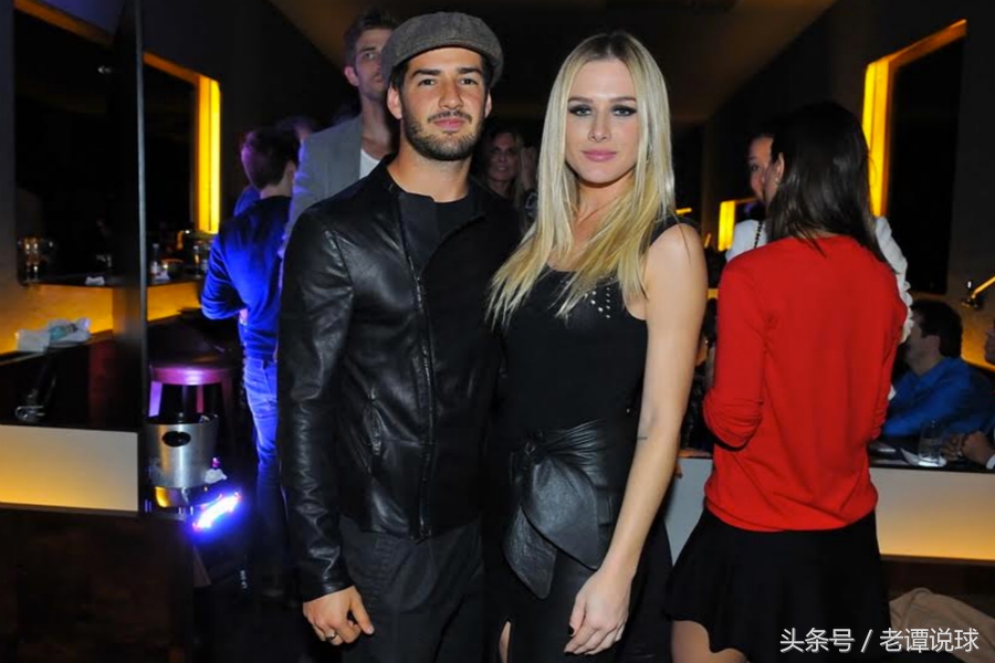 国外版素素：帕托与女友上演天仙配惹来中超春风十里桃花香