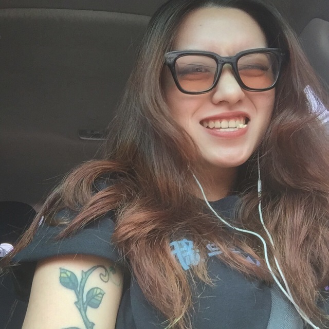 这个成都女孩说：不化眼妆的姑娘，活该你丑