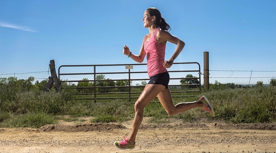 跑步把自己跑成女汉子的说说,跑步让女人变得更美丽