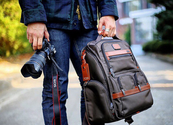 双肩包分享有质感皮,双肩包分析