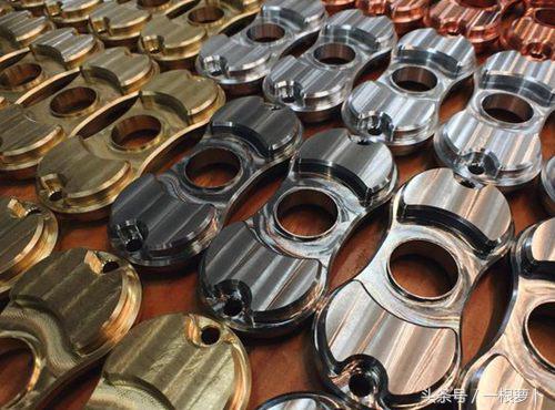 玩弄手指间清空各种烦恼，Torqbar指尖陀螺