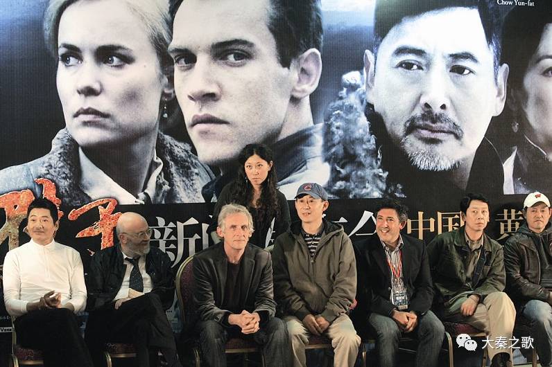 22岁英国青年来到上海，目睹日军野蛮残暴，决定留下反抗侵略