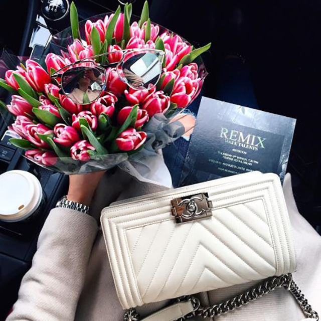 爱情会过期歌曲,爱情会过期跟谁都一样