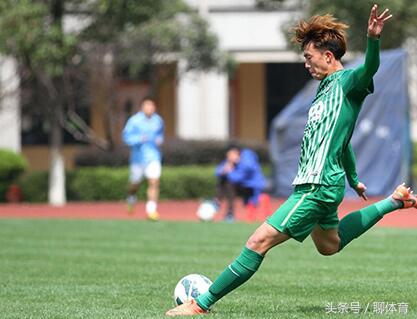 绿城飞翼原本身价过亿因国足漫步帝恶名如今连中甲也踢不上！