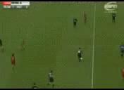 足球十大残暴过人集锦,那些不可思议的过人