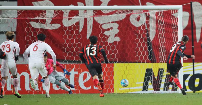 鸡年伊始中韩足球再碰撞上港博得头彩为抗韩之旅带来好运